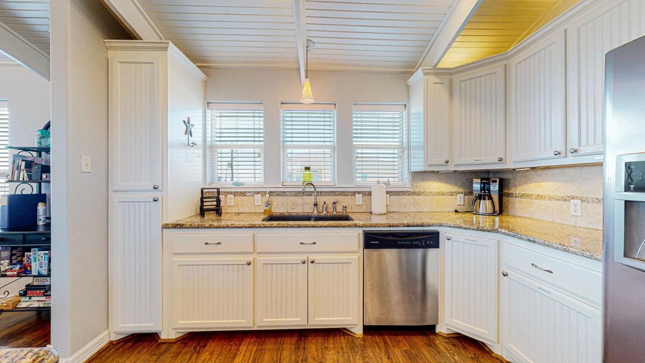 Serenity By The Sea Crystal Beach Exterior foto